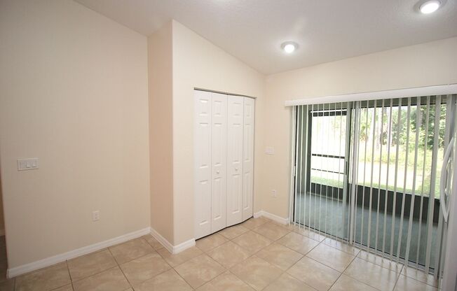 3 beds, 2 baths, $1,645, Unit Unit A