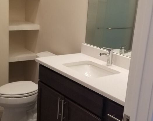 1 bed, 1 bath, 875 sqft, $1,490, Unit 303