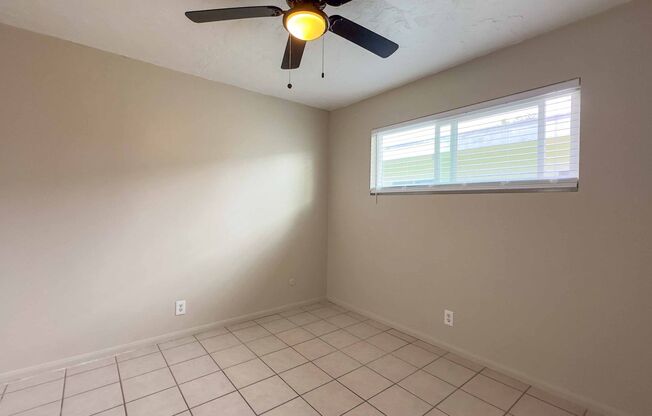 2 beds, 1 bath, $1,799, Unit 20