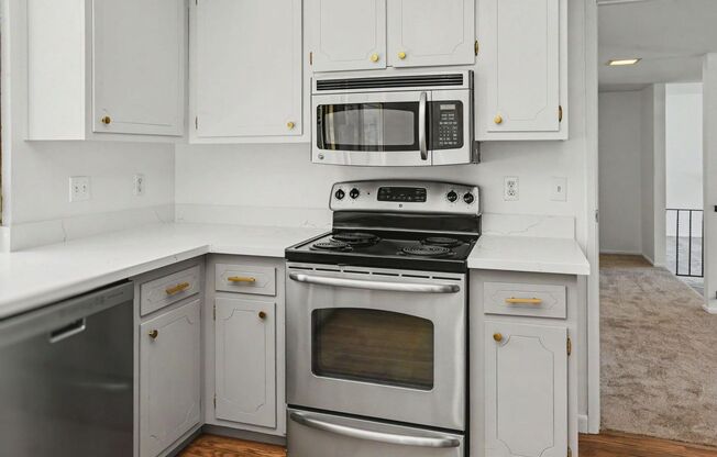 3 beds, 2.5 baths, $7,500