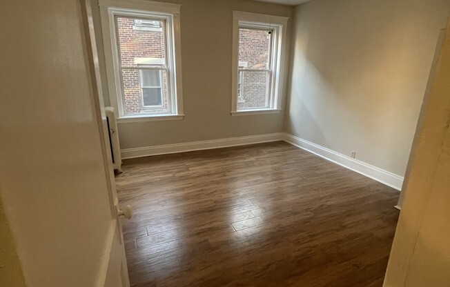 1 bed, 1 bath, $2,800, Unit 8