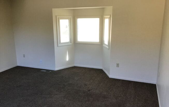 2 beds, 2 baths, $1,650