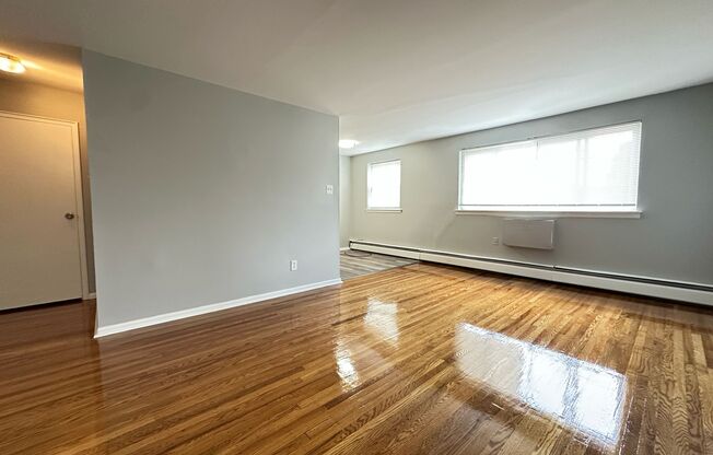 8410 BUSTLETON AVE