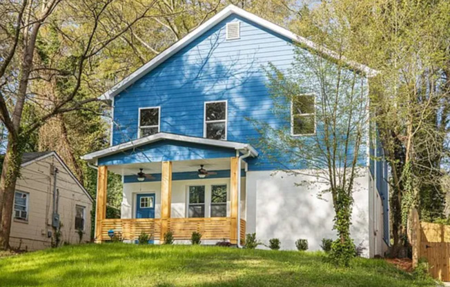 Spacious 5BR/3.5 BA Renovated Home Near Beltline with Off-Street Parking