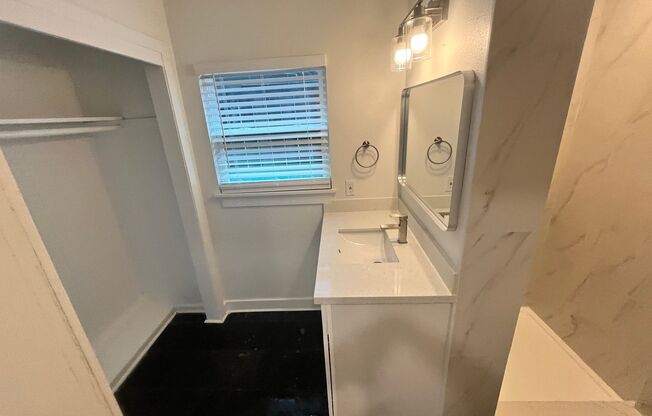 Studio, 1 bath, 500 sqft, $1,299, Unit 1515-08