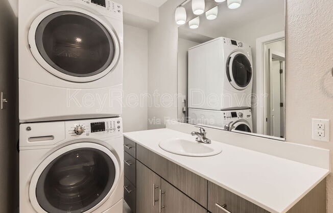 1 bed, 1 bath, 658 sqft, $1,300, Unit 104