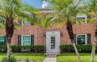 Waterfront 2/1 Condo on Lake Magdalene