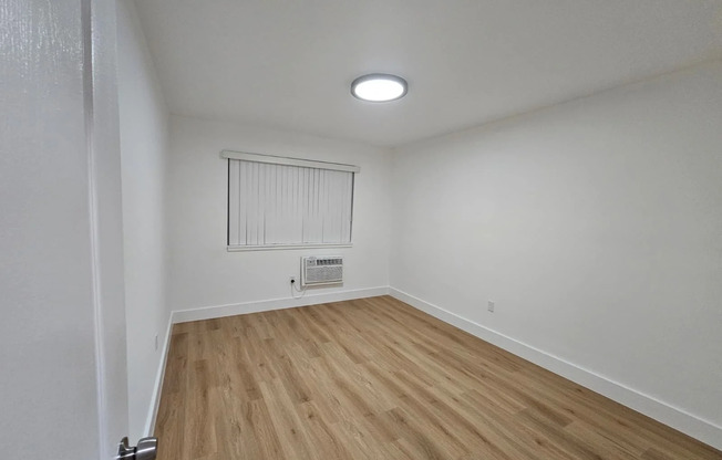 631 NE 72nd Ter, Miami FL 7