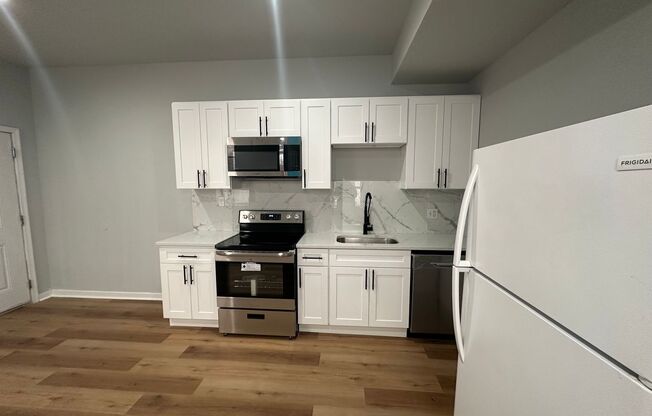 1 bed, 1 bath, 750 sqft, $975, Unit Unit C