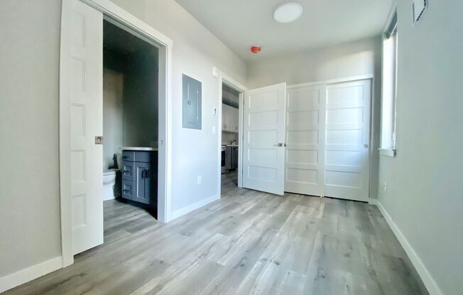 1 bed, 1 bath, 350 sqft, $1,750, Unit 102