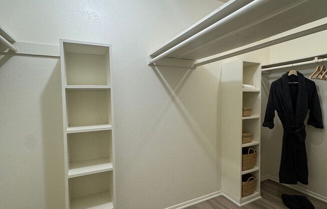 1 bed, 1 bath, 660 sqft, $1,239, Unit OPA-141