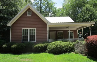 3 Bedroom House in Normaltown!