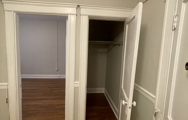 1 bed, 1 bath, $2,800, Unit 8