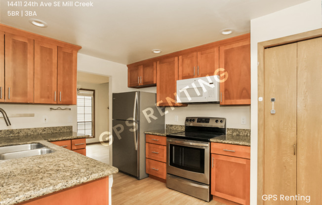 Beautiful 5 Beds, 3 Baths, home!