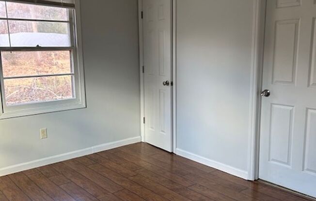 2 beds, 1 bath, $1,250