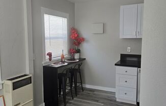 1 bed, 1 bath, $1,950