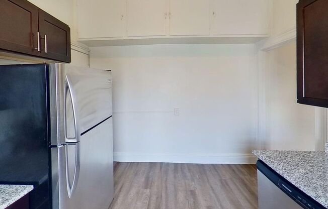 2 beds, 1 bath, 764 sqft, $1,549, Unit 1301-61