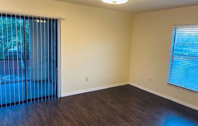1604 Sunside Square, Unit# 33