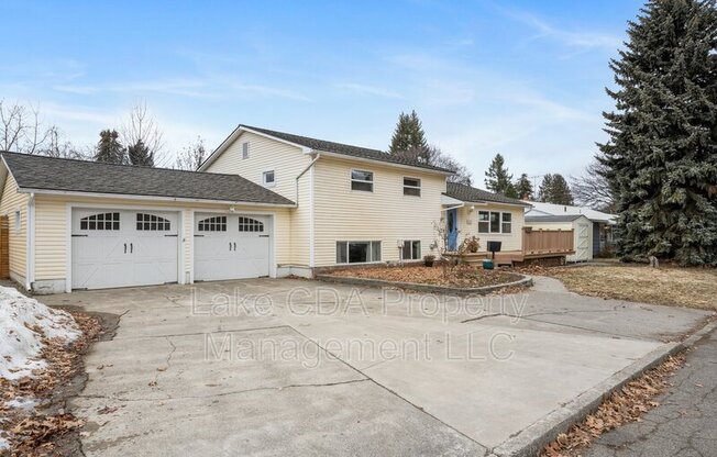 1017 N 12 ST