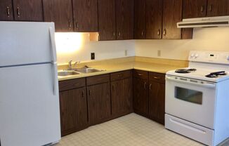 2 beds, 1 bath, $950, Unit #16