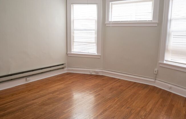 Studio, 1 bath, 480 sqft, $1,395, Unit 202