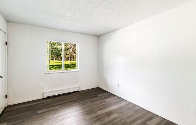 2 beds, 1 bath, 785 sqft, $1,100, Unit A-12