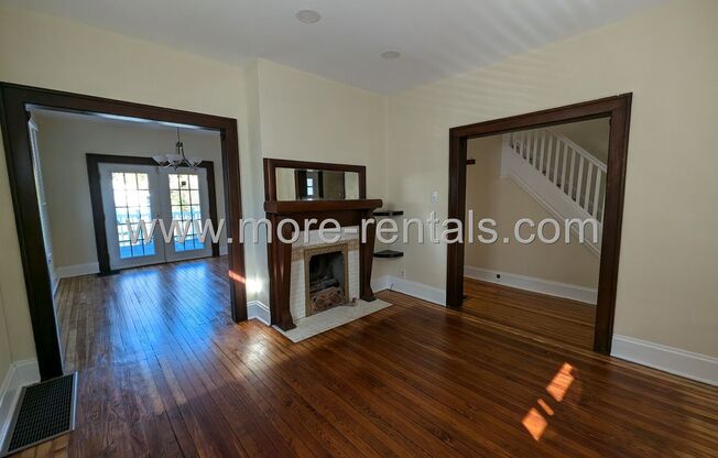 3 bdr house with garage in Merion Village