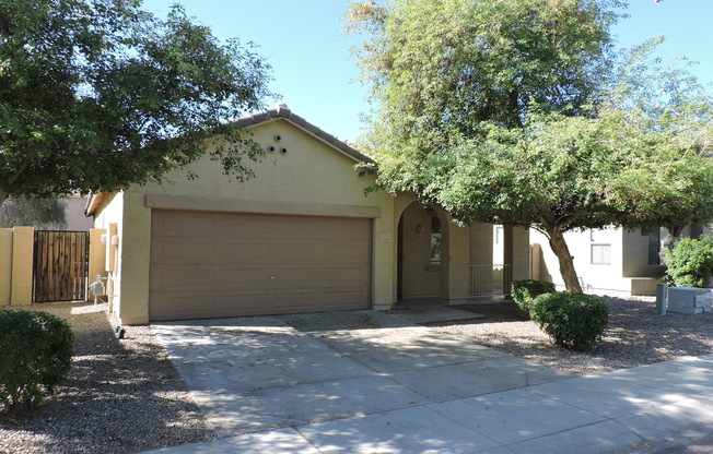 Spacious 3 Bed, 2 Bath Home in Tolleson