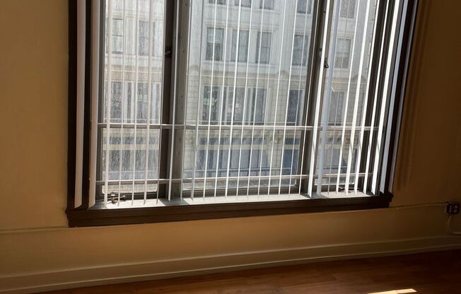 1 bed, 1 bath, 631 sqft, $1,995, Unit 1023-301