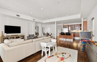 73 WORTH ST