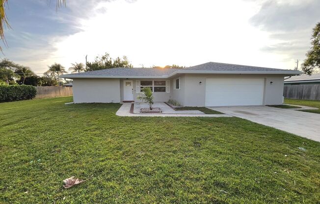 Updated 3 bedroom 2 Bathroom home in Beau Rivage!