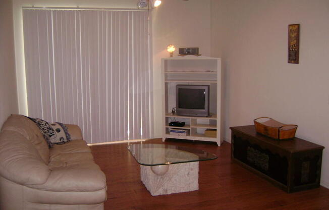 1 BD 1 BA in Brick Commons