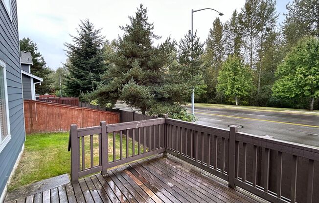 Beautiful 4 bd 2.5 bath w/ 2-car Garage Home in Puyallup!