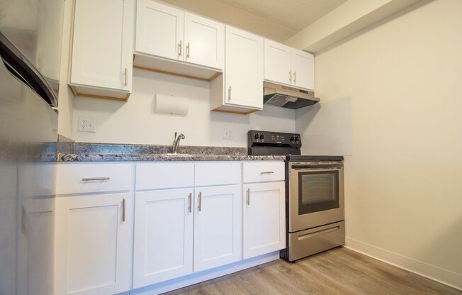 1 bed, 1 bath, 520 sqft, $1,184, Unit 512