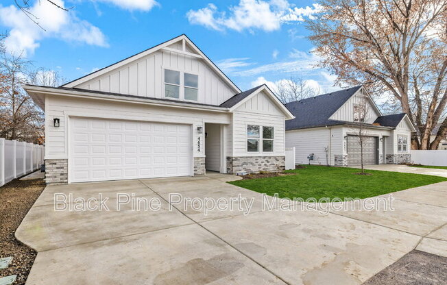 4654 N MAPLE GRV RD
