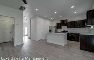 7901 NW 135th Terr