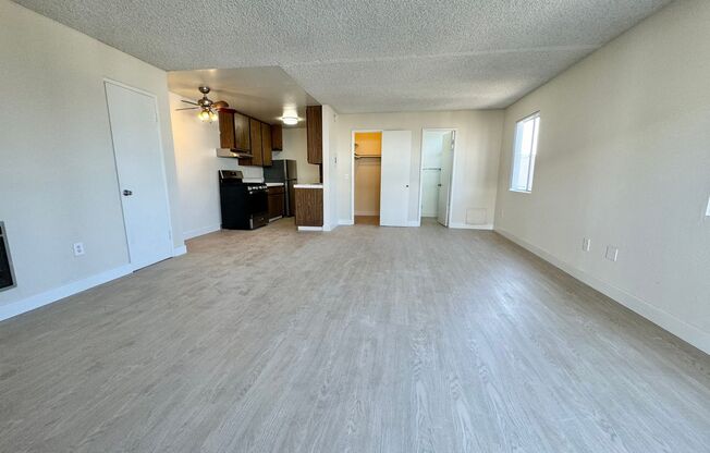 Studio, 1 bath, 375 sqft, $1,950, Unit 34 08