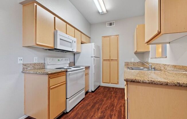 Fabulous Downstairs Condo at Silver Creek!