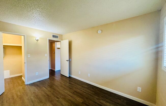 1 bed, 1 bath, 650 sqft, $785, Unit 18th435-26