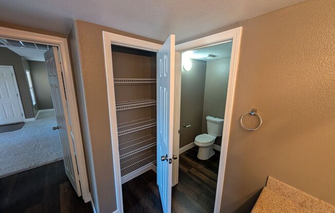 1 bed, 1 bath, $1,350, Unit bldg 22