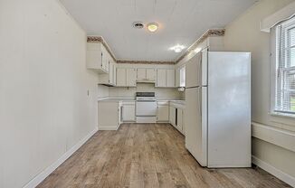 2 beds, 1 bath, $750, Unit Unit# 2