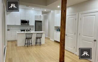 256 W BROADWAY