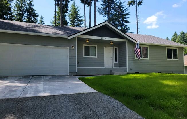 AVAILABLE 10/15/24. Like New RAMBLER  in Yelm gated community of ClearWood