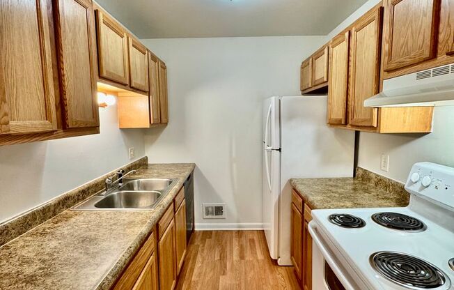 2 beds, 1 bath, 850 sqft, $1,345, Unit 905