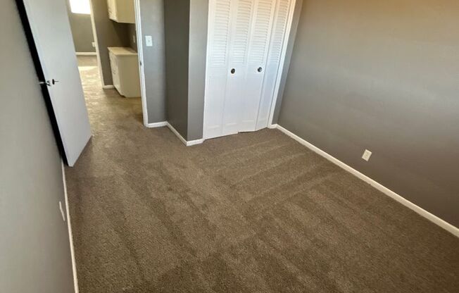 2 beds, 1 bath, 750 sqft, $1,095, Unit B11 1027 16