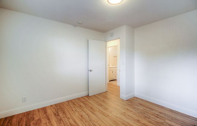 Link Lane Apartments
