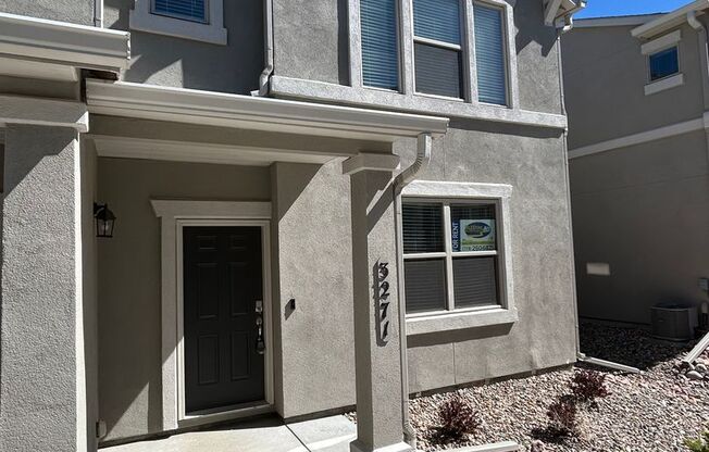 End Unit Townhome 3 Bed/2.5 Bath with A/C. AVAILABLE NOW. MileStone Real Estate Services