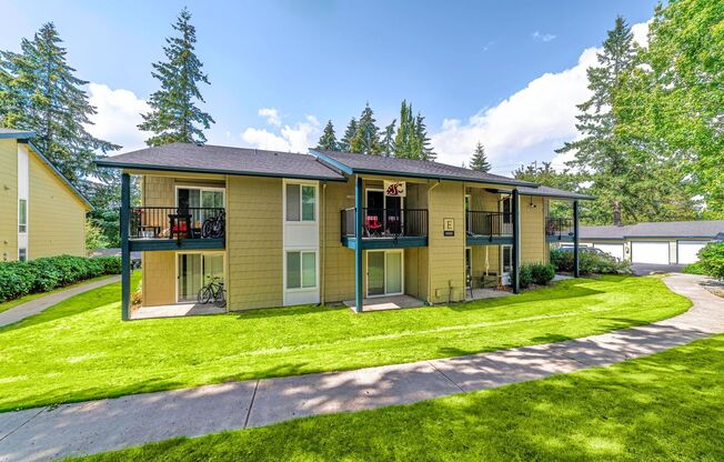 2 beds, 1 bath, 785 sqft, $1,995, Unit A04