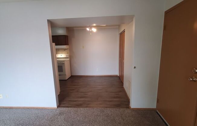 5121 25th Ave Ct