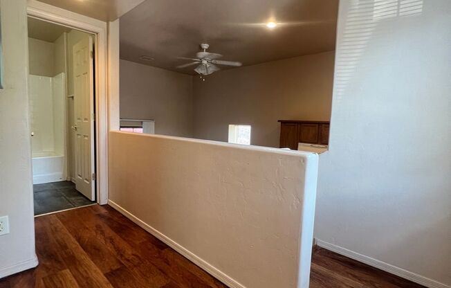 1 bed, 1 bath, 506 sqft, $1,300, Unit B